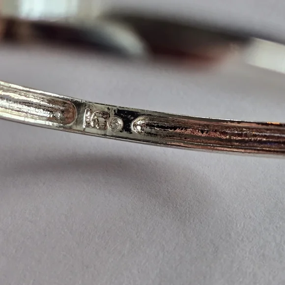 Liz Claiborne hoop earrings silver tone metal hoops big large classic LC - Picture 7 of 10